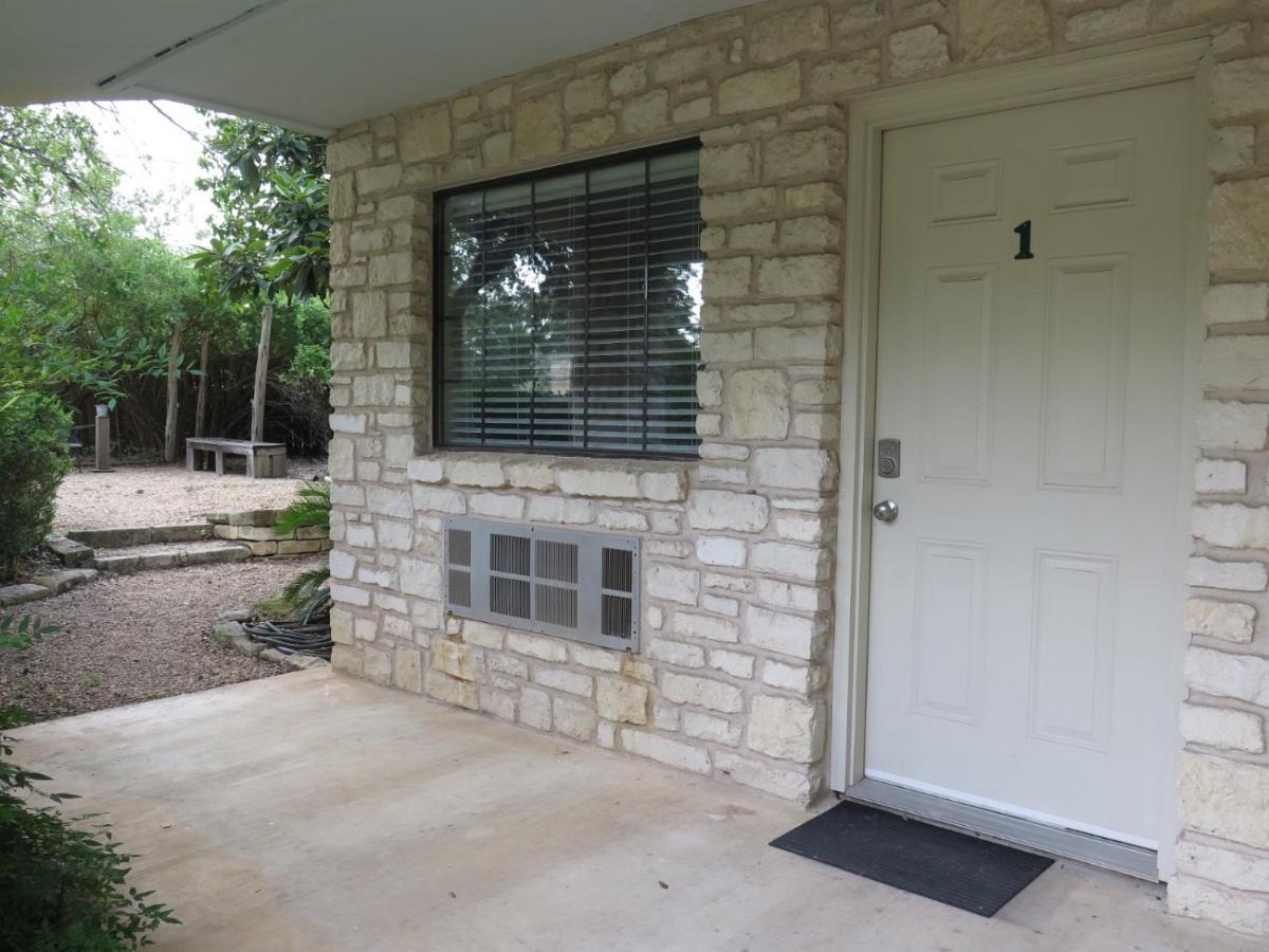 Wimberley Inn & Bar Εξωτερικό φωτογραφία