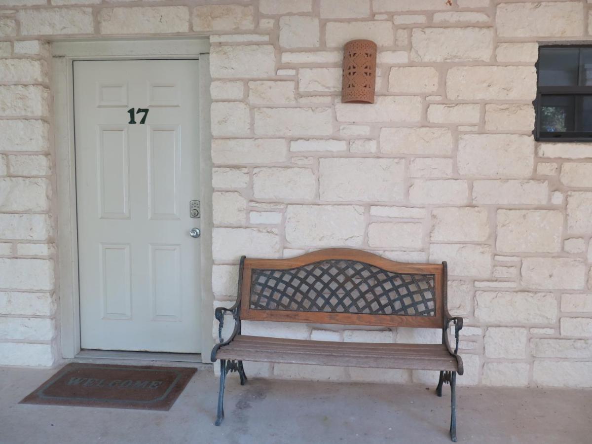 Wimberley Inn & Bar Εξωτερικό φωτογραφία